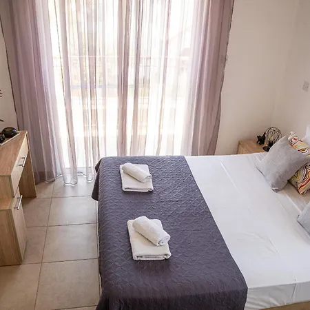Ekaterina Heights 3 Bdrm Villa