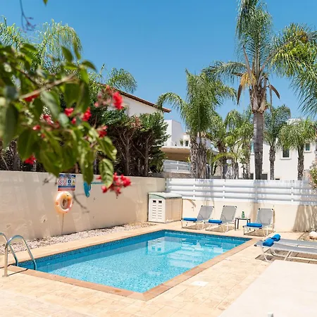 Ekaterina Heights 3 Bdrm