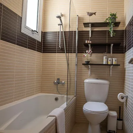 Ekaterina Heights 3 Bdrm *